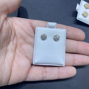 14kt white gold and diamond earrings!! Unisex!!